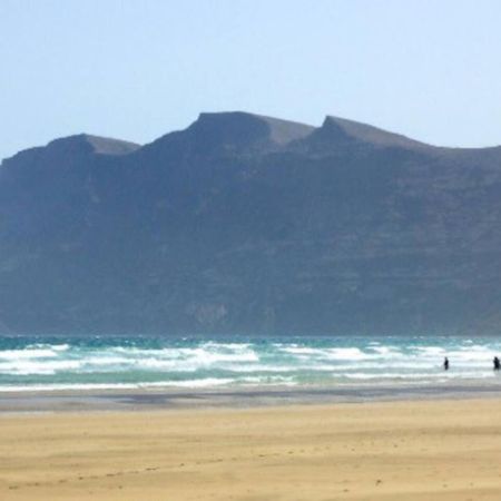 Апартаменты Famara Surf Wifi Экстерьер фото