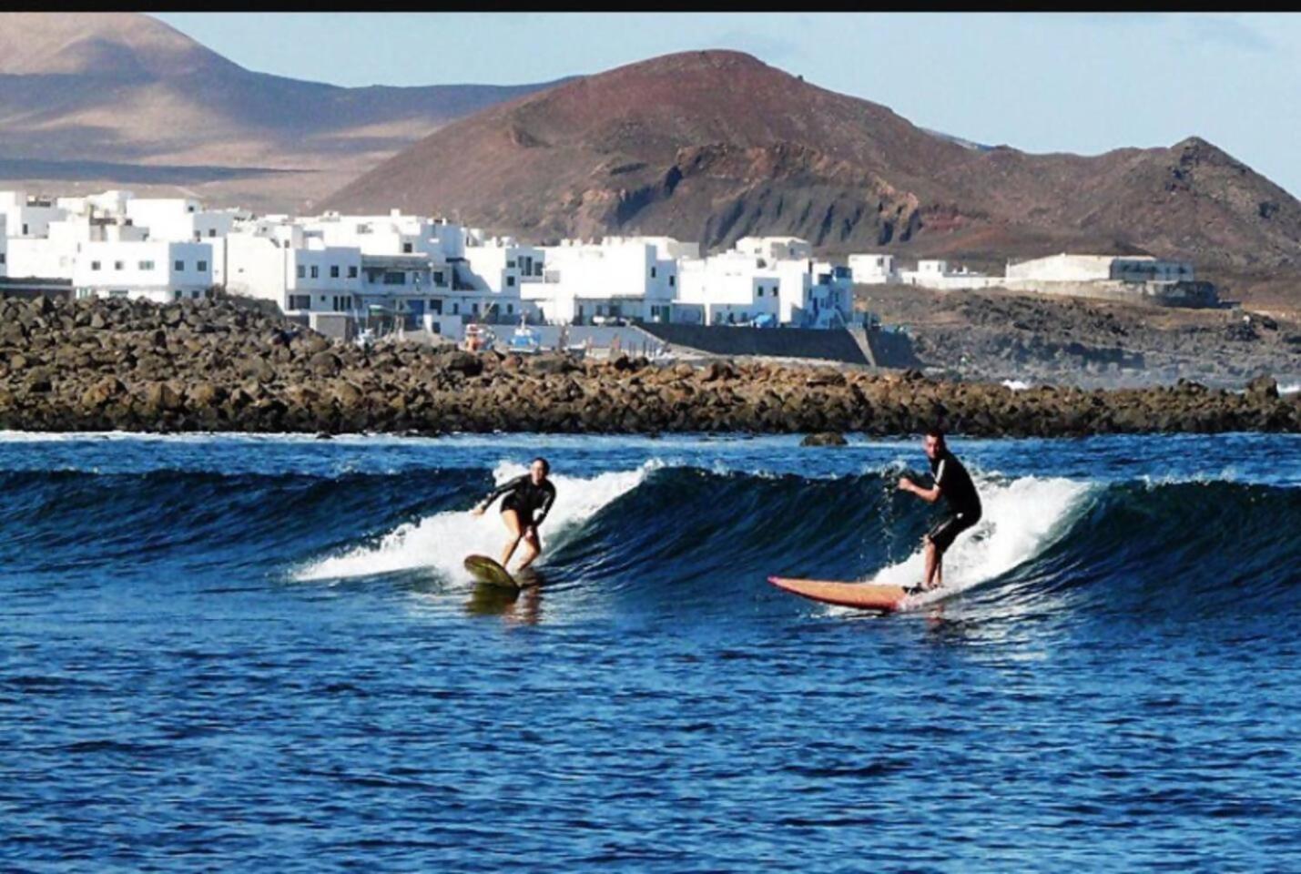 Апартаменты Famara Surf Wifi Экстерьер фото
